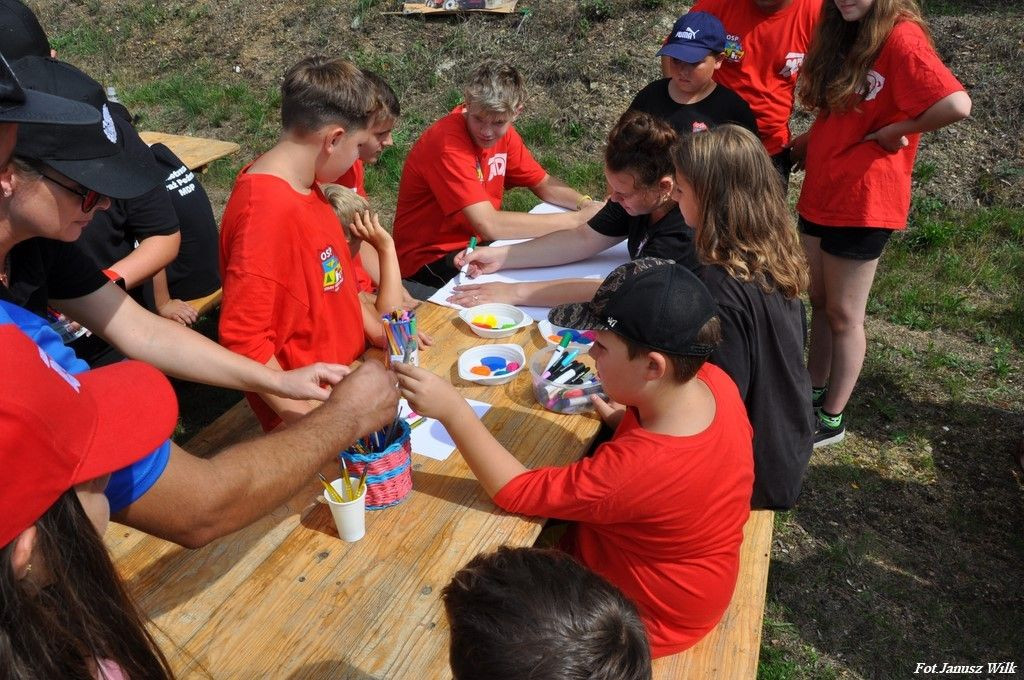 Spotkanie integracyjne młodych strażaczek i strażaków z trzech powiatów