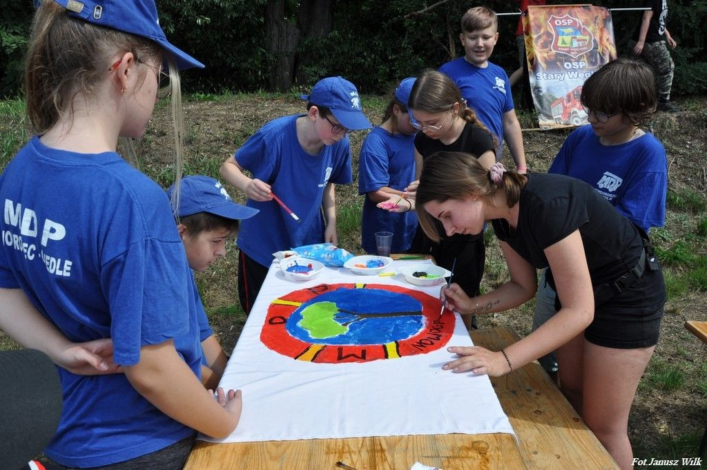 Spotkanie integracyjne młodych strażaczek i strażaków z trzech powiatów