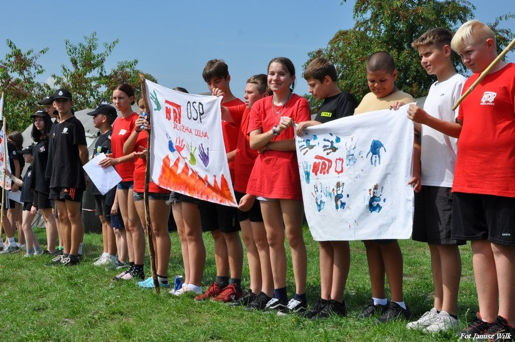 Spotkanie integracyjne młodych strażaczek i strażaków z trzech powiatów