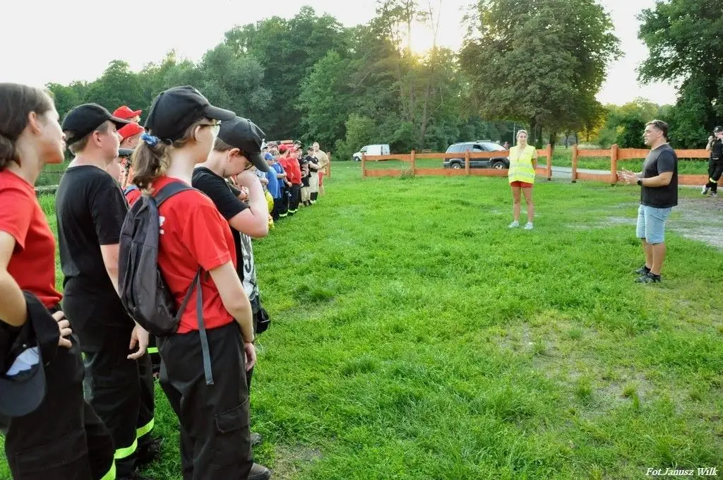 Spotkanie integracyjne młodych strażaczek i strażaków z trzech powiatów