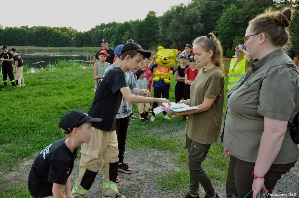 Spotkanie integracyjne młodych strażaczek i strażaków z trzech powiatów