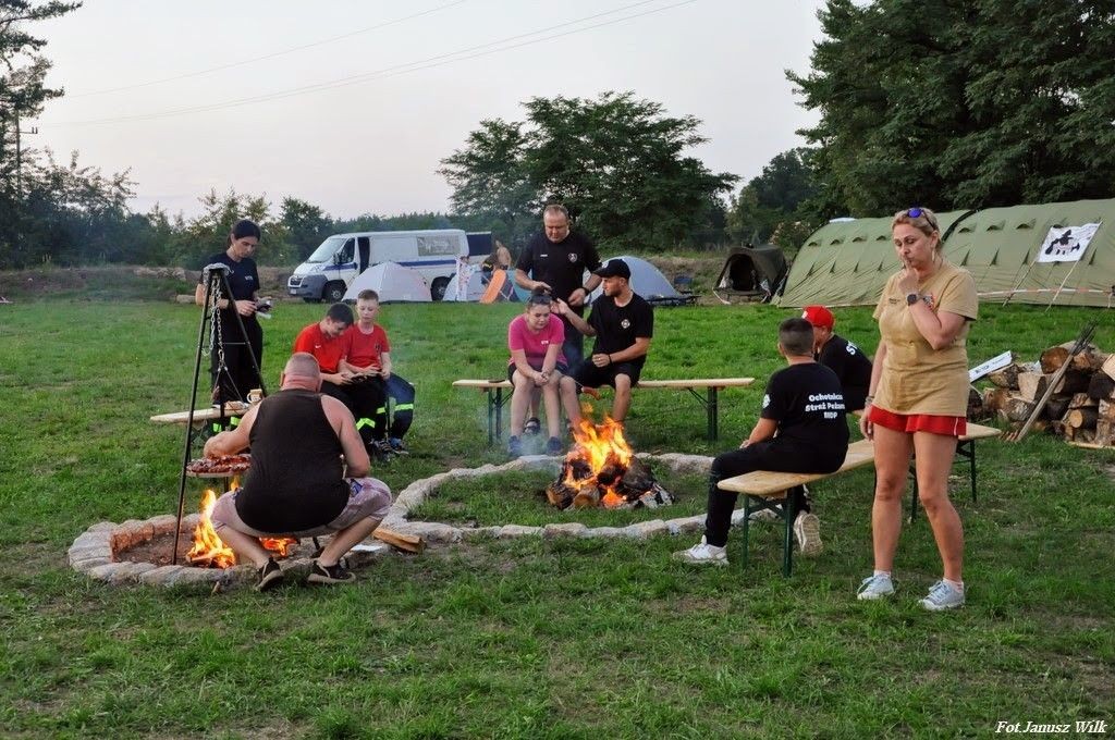 Spotkanie integracyjne młodych strażaczek i strażaków z trzech powiatów