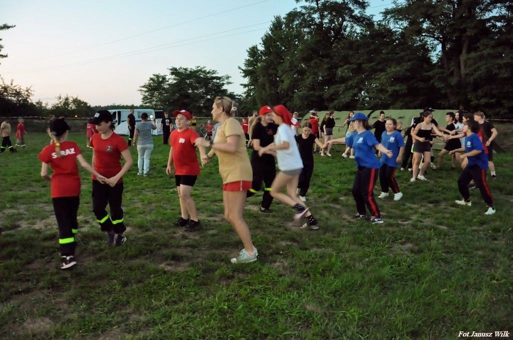 Spotkanie integracyjne młodych strażaczek i strażaków z trzech powiatów
