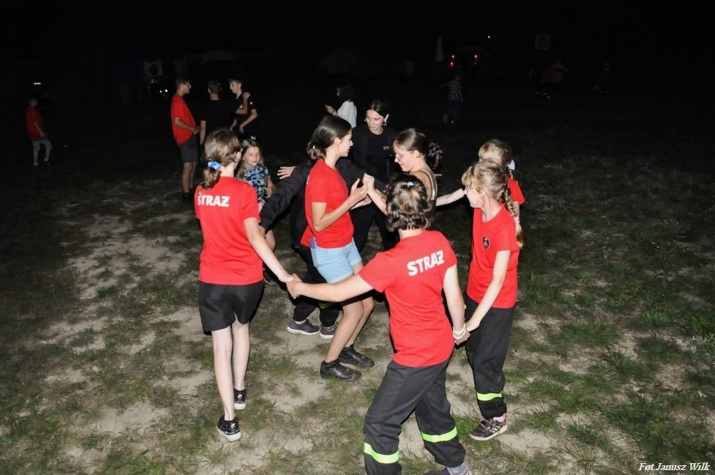 Spotkanie integracyjne młodych strażaczek i strażaków z trzech powiatów