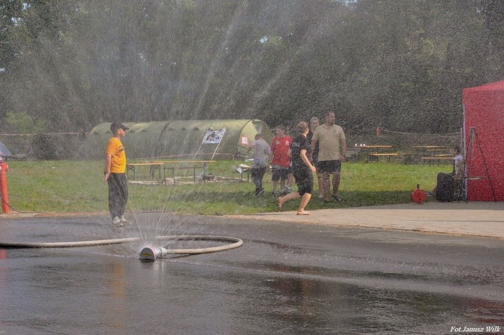 Spotkanie integracyjne młodych strażaczek i strażaków z trzech powiatów