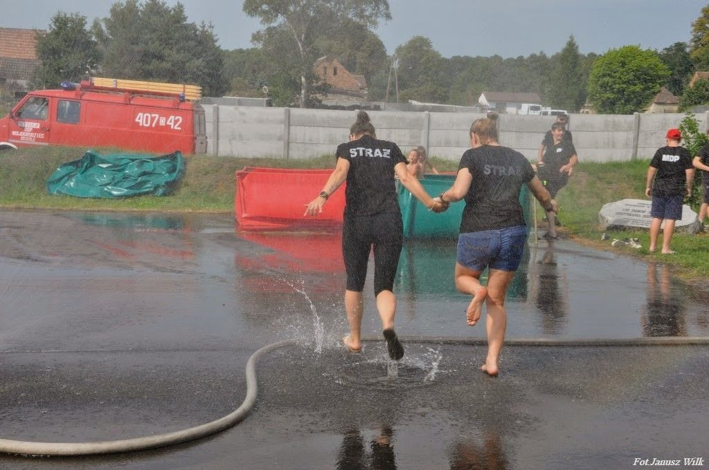 Spotkanie integracyjne młodych strażaczek i strażaków z trzech powiatów