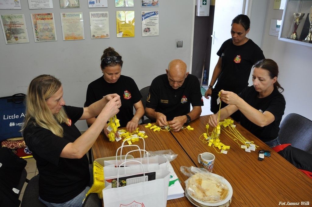 Spotkanie integracyjne młodych strażaczek i strażaków z trzech powiatów