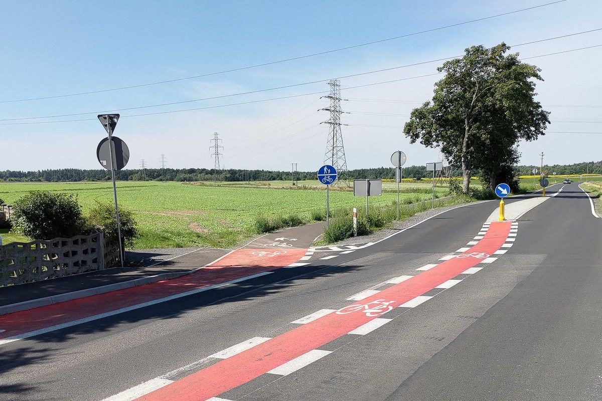 Ścieżka rowerowa w Łaziskach