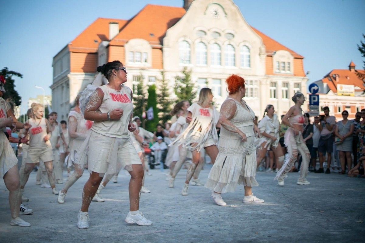 Zumba Team Joanna i Magdalena podczas występu na Gliniadzie 2023