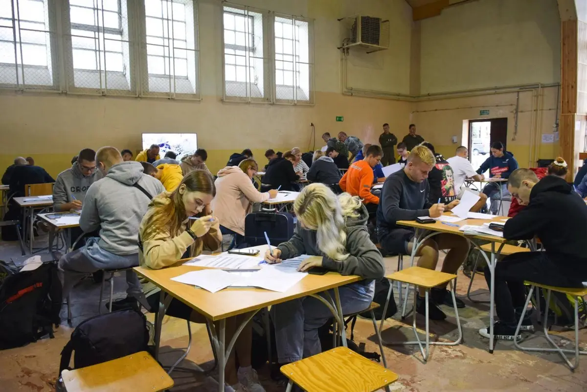 Niemal 80 elewów przekroczyło mury 23 Śląskiego Pułku Artylerii w Bolesławcu