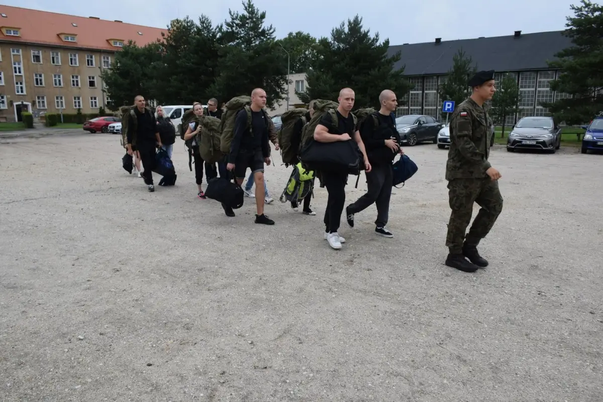 Niemal 80 elewów przekroczyło mury 23 Śląskiego Pułku Artylerii w Bolesławcu
