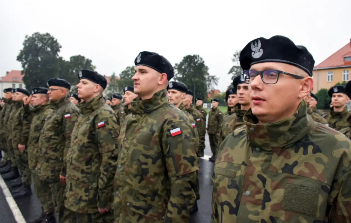 Uroczystość w 23 Śląskim Pułku Artylerii w Bolesławcu
