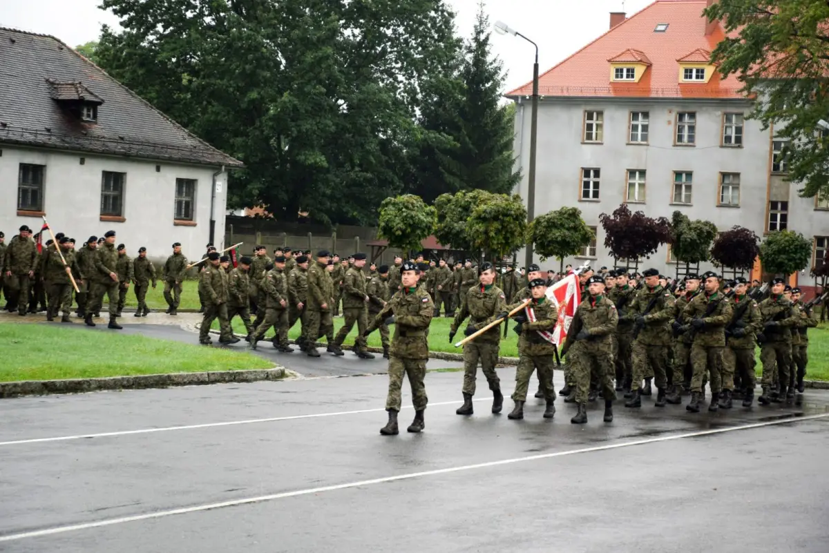 Uroczystość w 23 Śląskim Pułku Artylerii w Bolesławcu