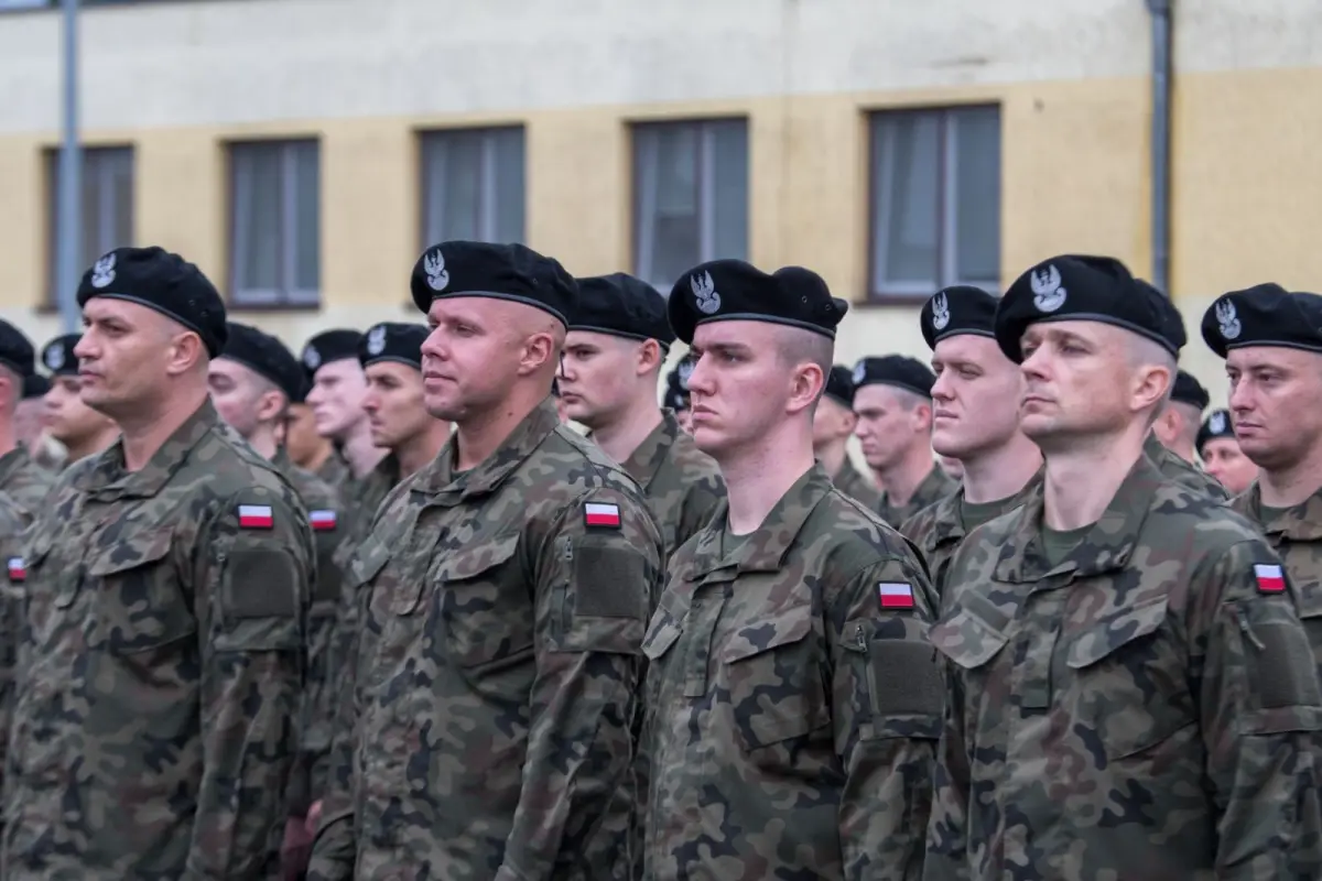 Uroczystość w 10 Brygadzie Kawalerii Pancernej w Świętoszowie