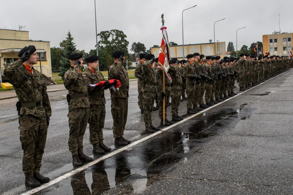 Uroczystość w 10 Brygadzie Kawalerii Pancernej w Świętoszowie