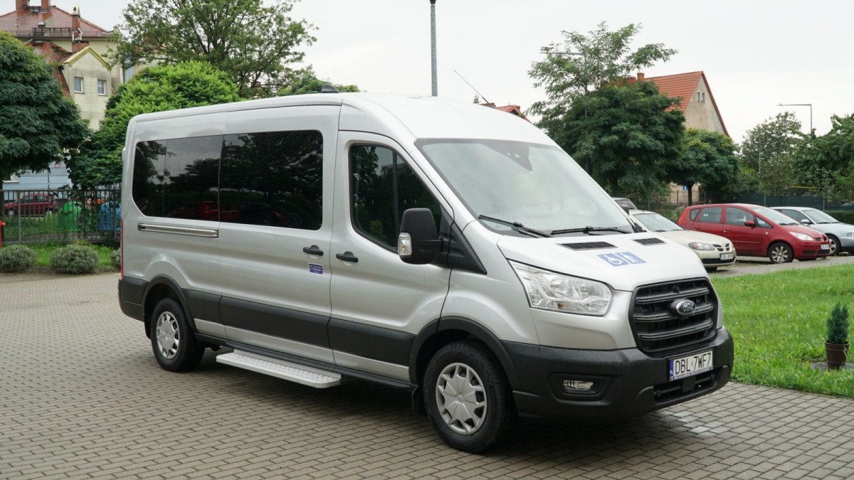 9-osobowy pojazd trafił do bolesławieckiego Domu Pomocy Społecznej