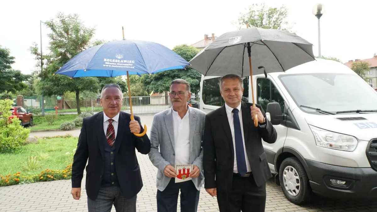 9-osobowy pojazd trafił do bolesławieckiego Domu Pomocy Społecznej