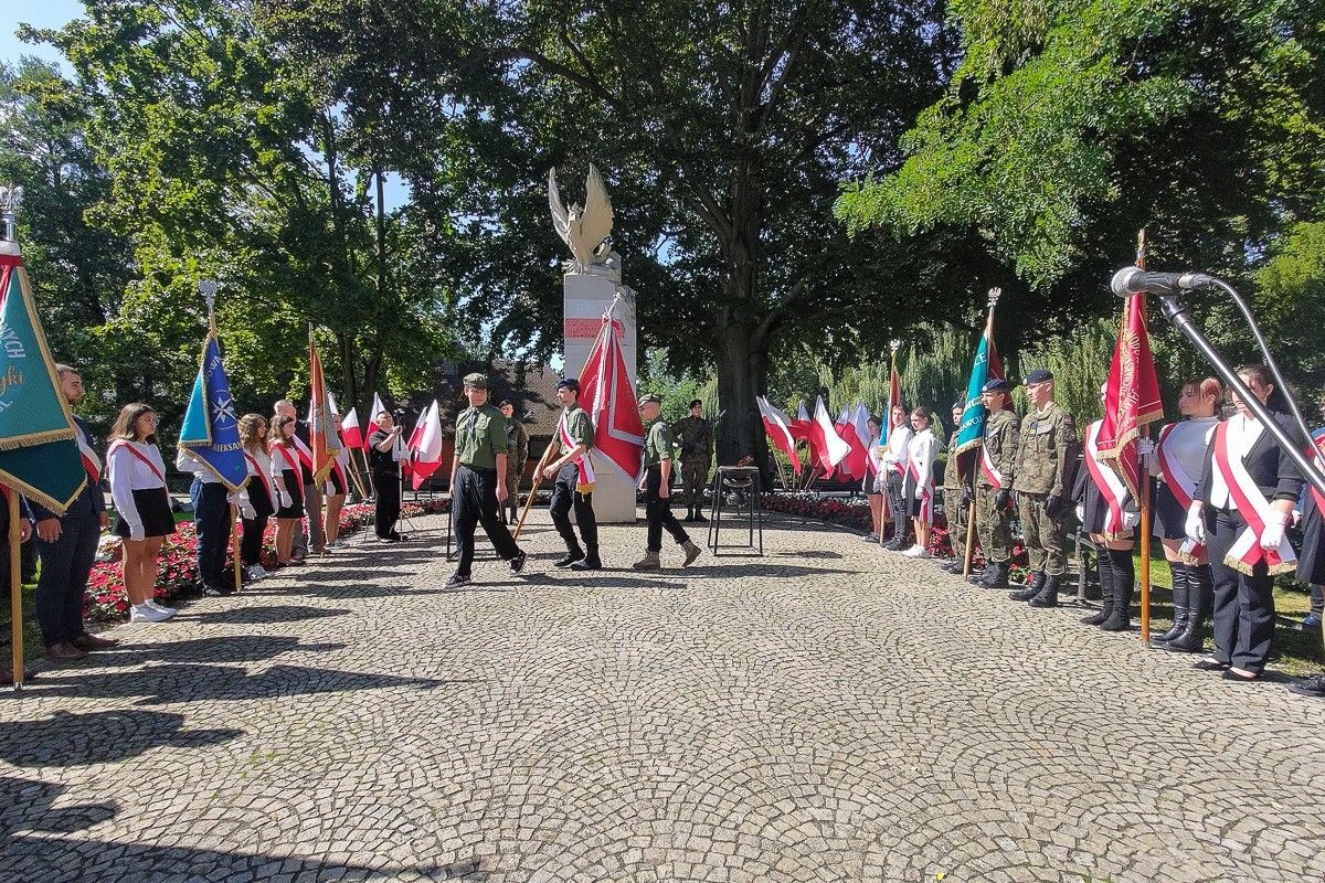 Uroczystość przy ulicy Bankowej