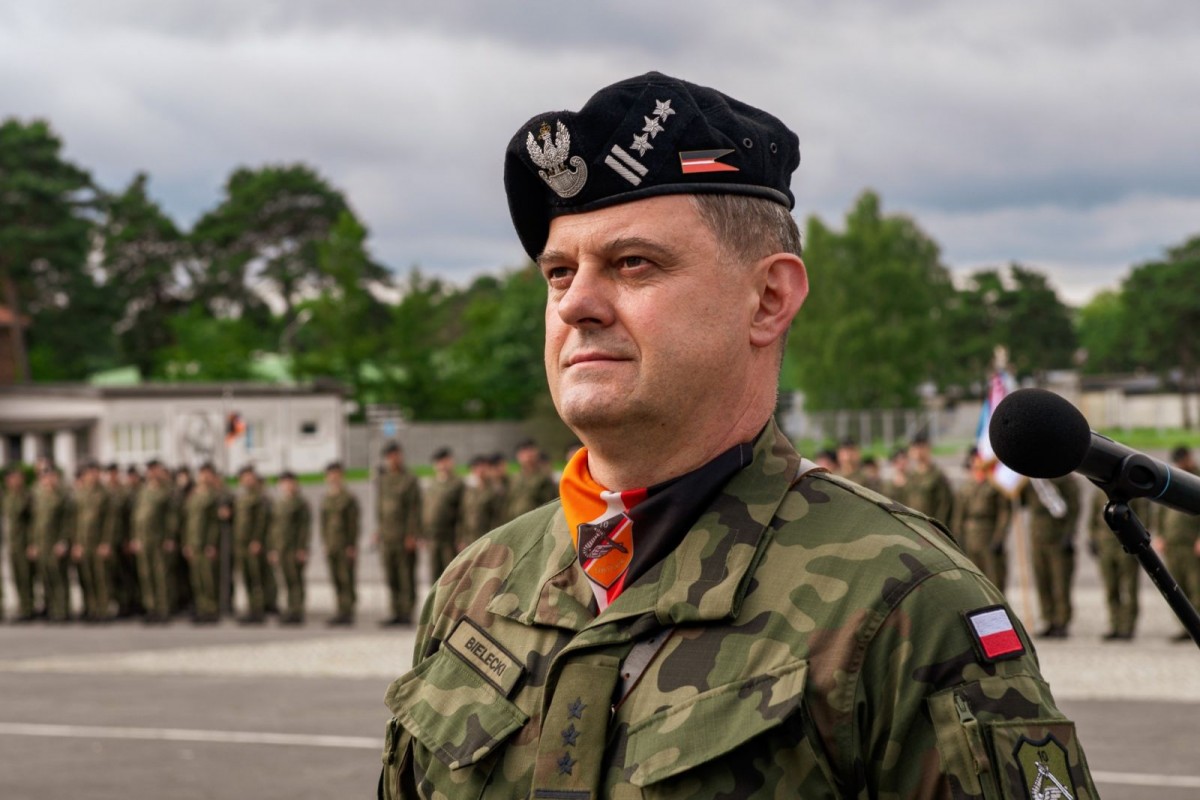 Pożegnali żołnierzy, którzy ruszą z misją na Bliski Wschód