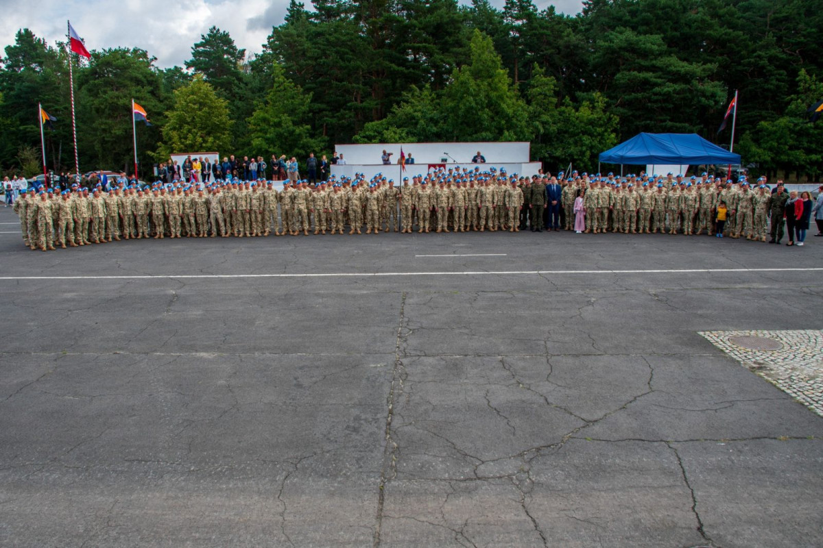 Pożegnali żołnierzy, którzy ruszą z misją na Bliski Wschód