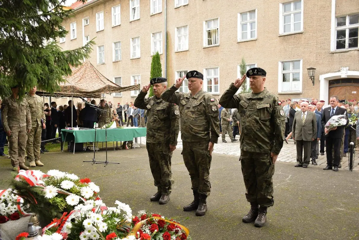 Wojskowe święto w Bolesławcu i Dobrej