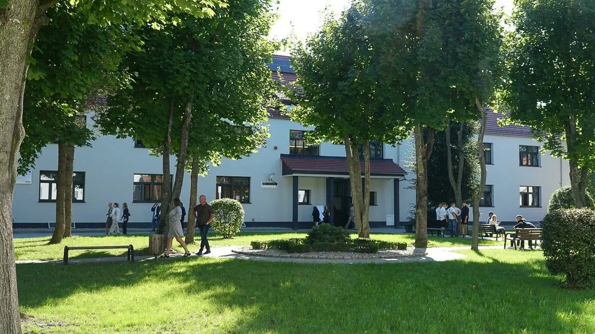 Rozpoczęcie roku szkolnego w świeżo wyremontowanej „Budowlance” w Bolesławcu