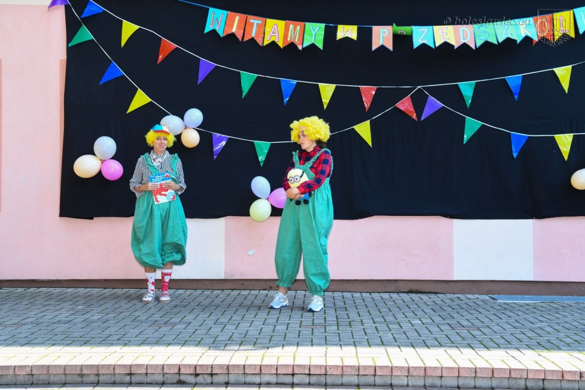 Ponad 930 dzieci rozpoczęło nowy rok (przed)szkolny w miejskich placówkach