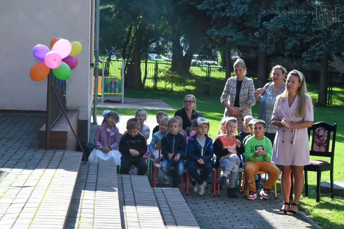 Ponad 930 dzieci rozpoczęło nowy rok (przed)szkolny w miejskich placówkach