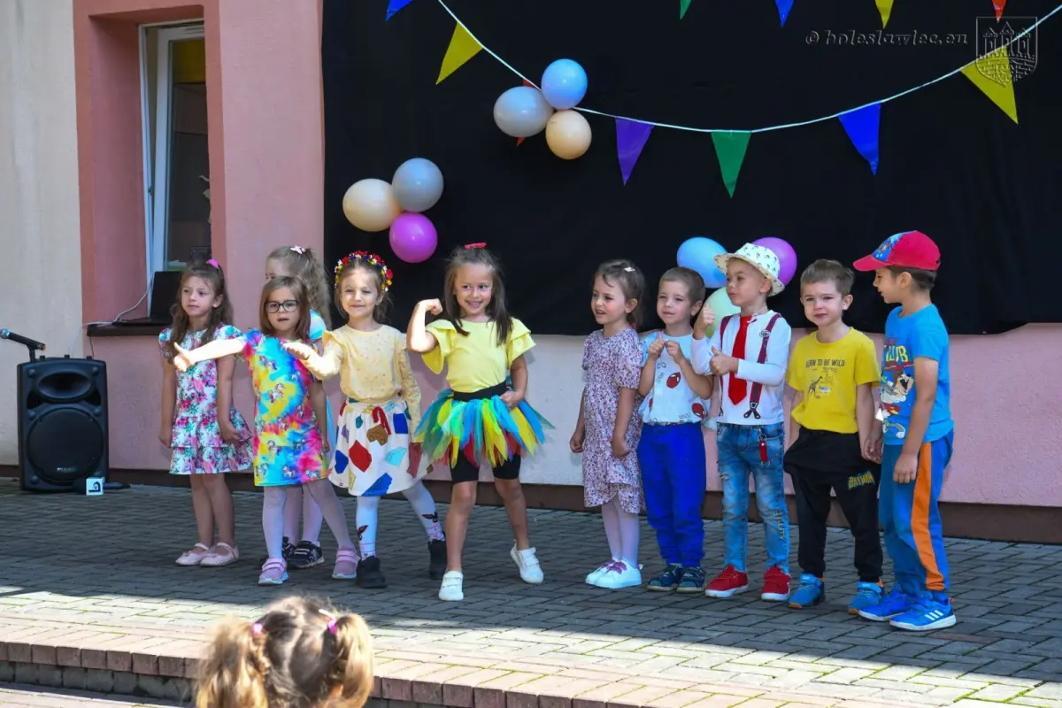 Ponad 930 dzieci rozpoczęło nowy rok (przed)szkolny w miejskich placówkach