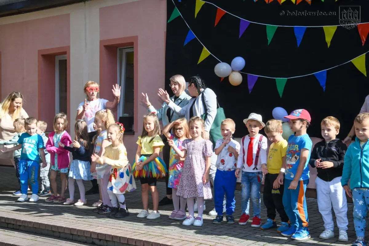 Ponad 930 dzieci rozpoczęło nowy rok (przed)szkolny w miejskich placówkach