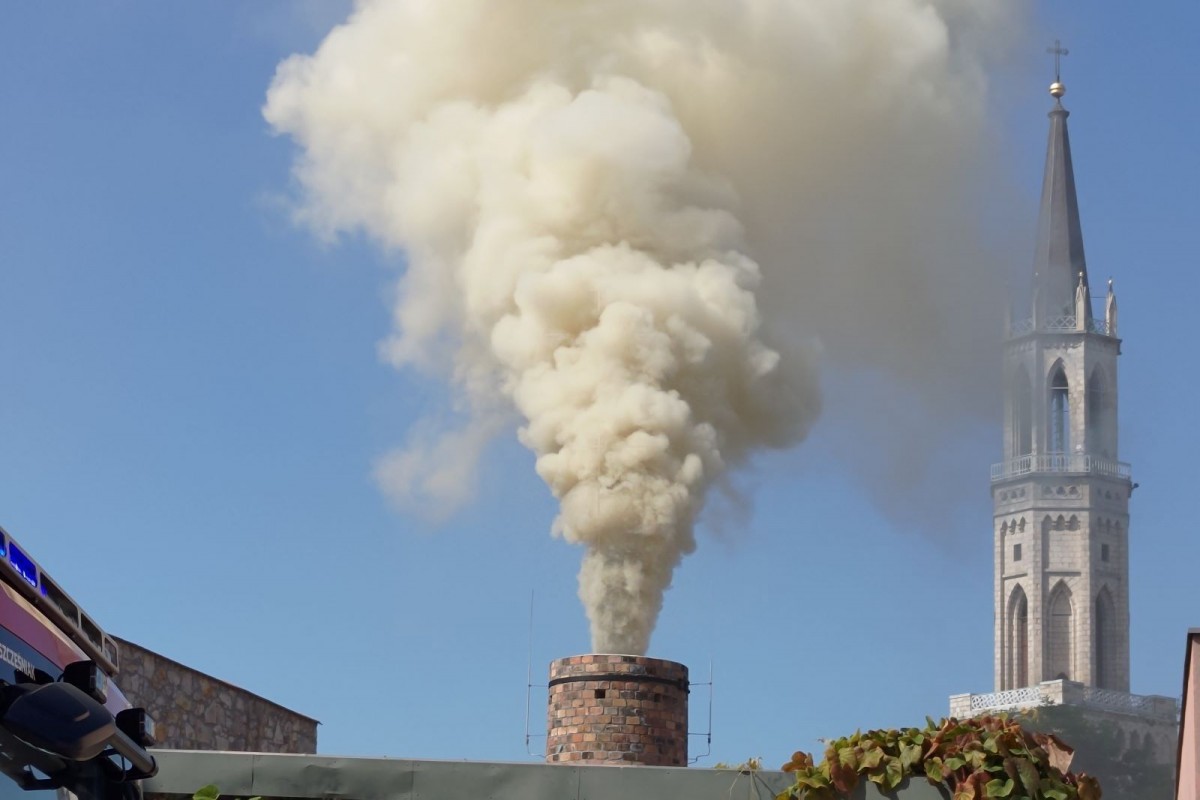 Zadymienie z pieca w Muzeum Ceramiki