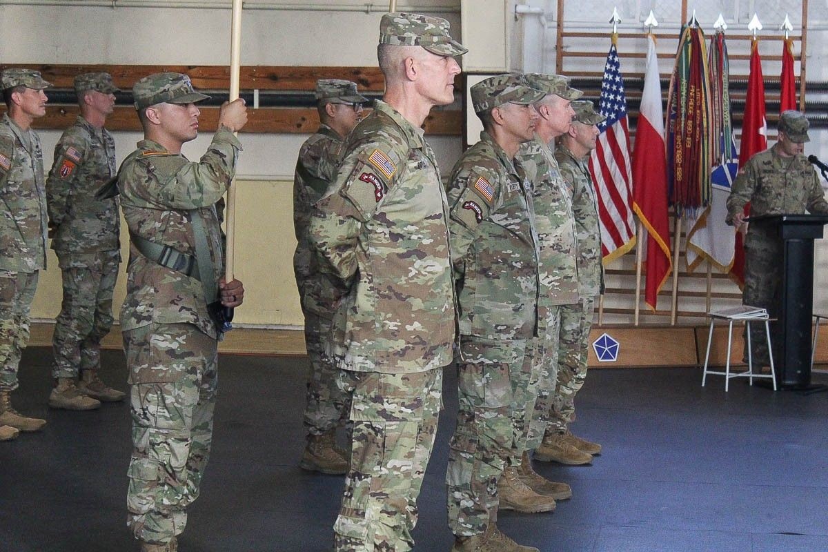 Ceremonia przekazania dowodzenia nad misją US Army w Europie odbyła się w Bolesławcu