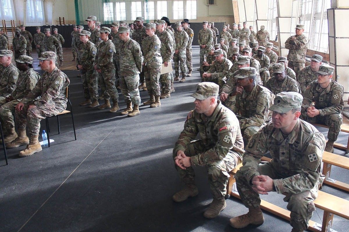 Ceremonia przekazania dowodzenia nad misją US Army w Europie odbyła się w Bolesławcu