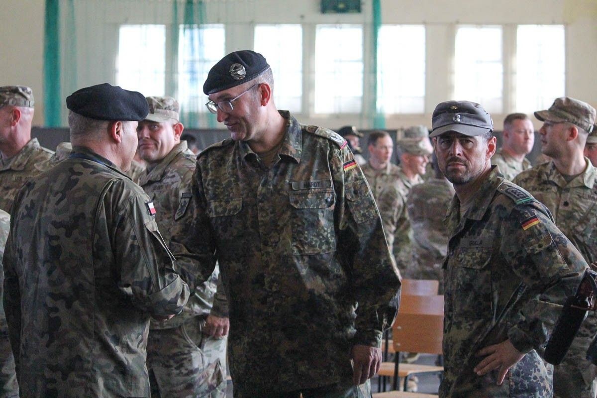 Ceremonia przekazania dowodzenia nad misją US Army w Europie odbyła się w Bolesławcu
