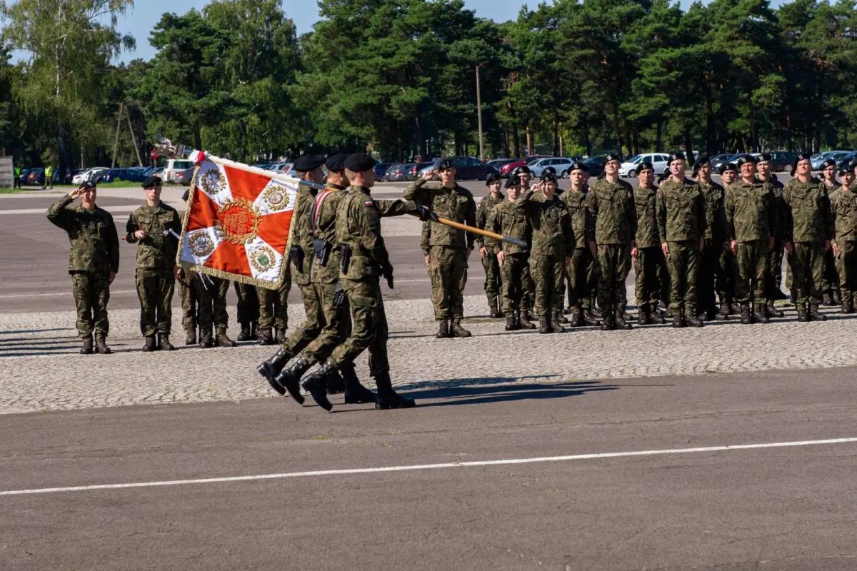 Uroczystość w 10 Brygadzie Kawalerii Pancernej w Świętoszowie