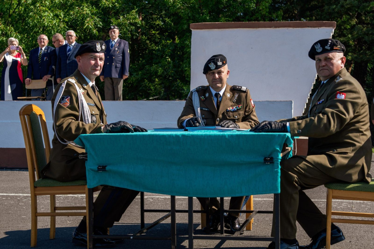 Uroczystość w 10 Brygadzie Kawalerii Pancernej w Świętoszowie