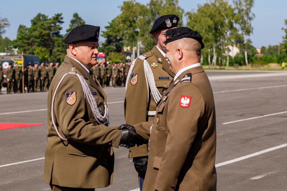 Uroczystość w 10 Brygadzie Kawalerii Pancernej w Świętoszowie