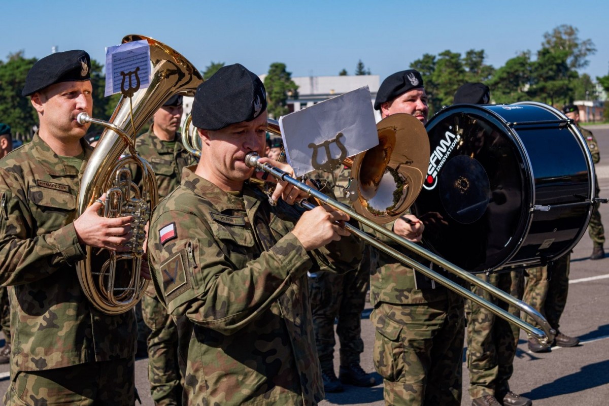 Uroczystość w 10 Brygadzie Kawalerii Pancernej w Świętoszowie