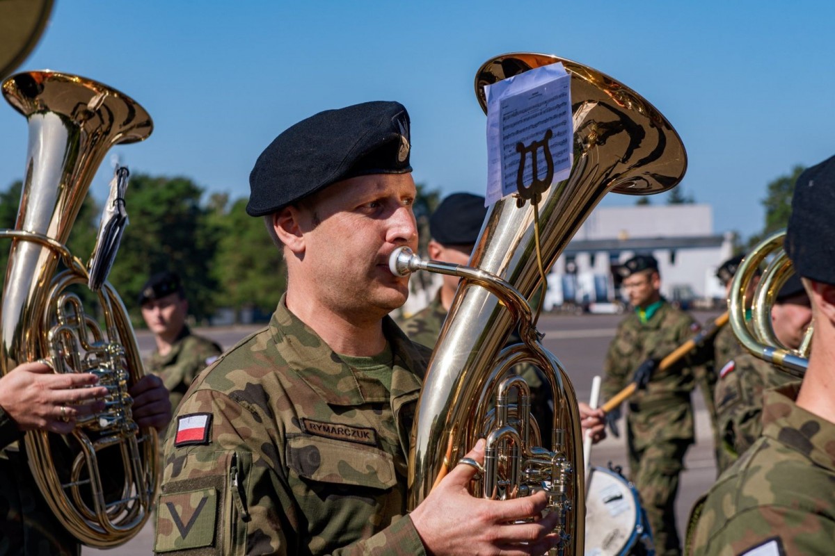 Uroczystość w 10 Brygadzie Kawalerii Pancernej w Świętoszowie