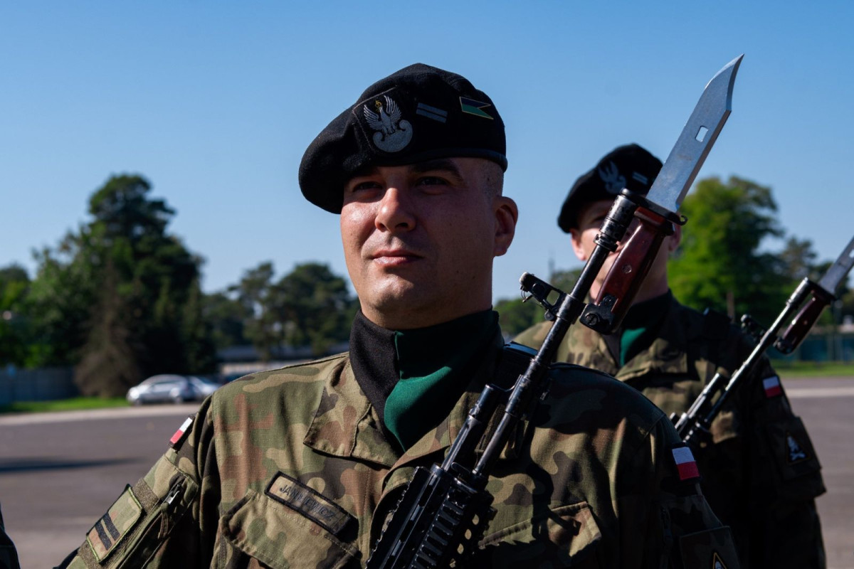 Uroczystość w 10 Brygadzie Kawalerii Pancernej w Świętoszowie