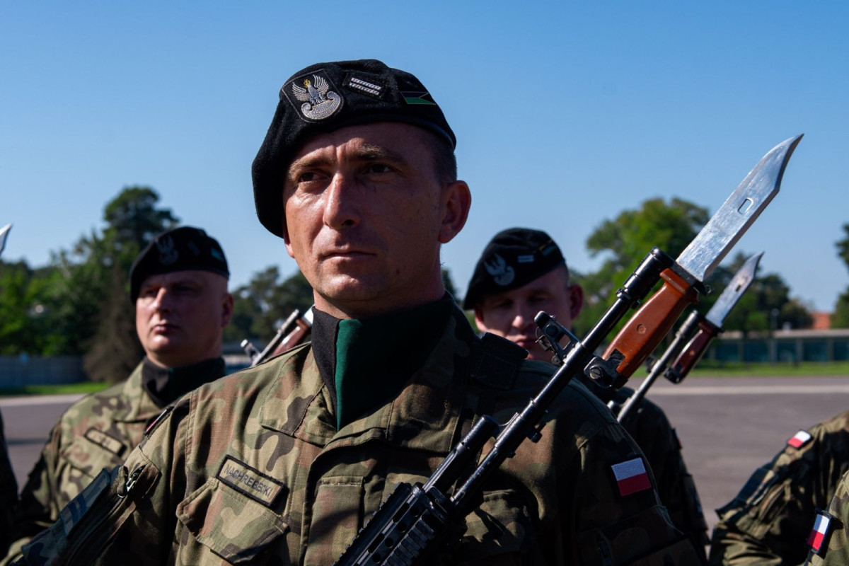 Uroczystość w 10 Brygadzie Kawalerii Pancernej w Świętoszowie