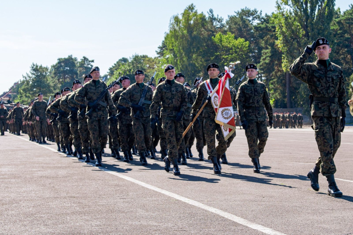 Uroczystość w 10 Brygadzie Kawalerii Pancernej w Świętoszowie