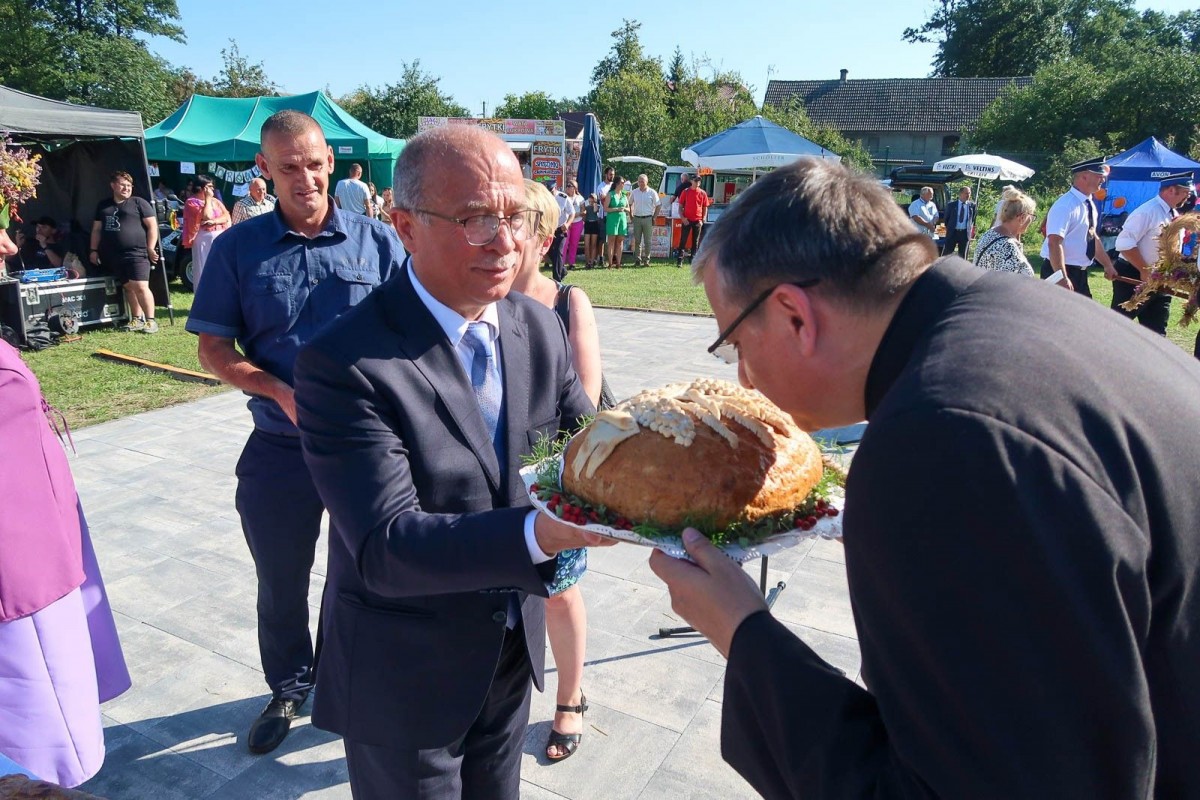 Dożynki gminne w Gromadce