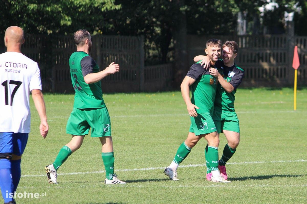 Galeria zdjęć z meczu BKS II - Victoria Ruszów