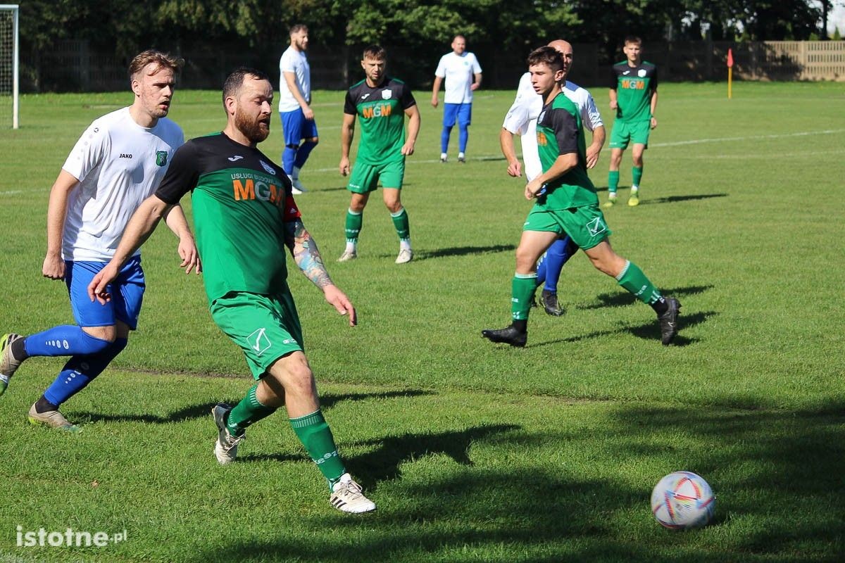 Galeria zdjęć z meczu BKS II - Victoria Ruszów