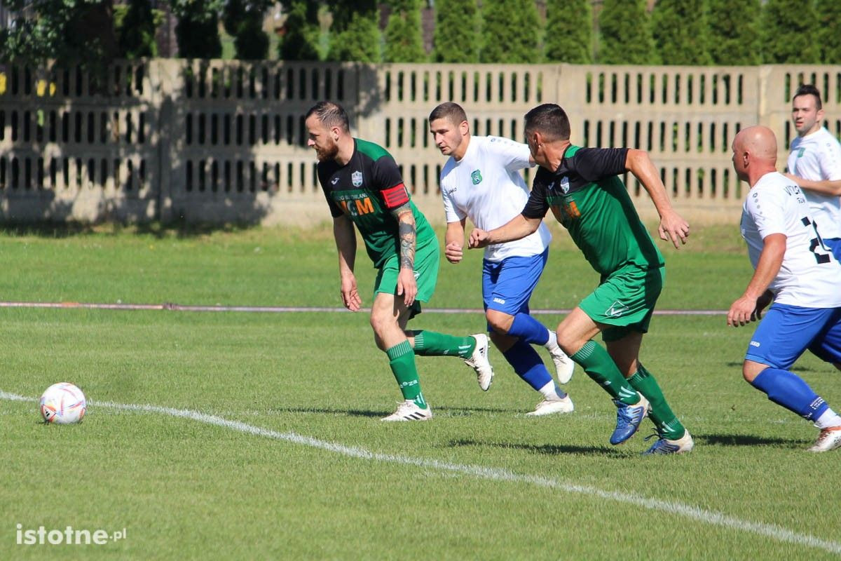 Galeria zdjęć z meczu BKS II - Victoria Ruszów