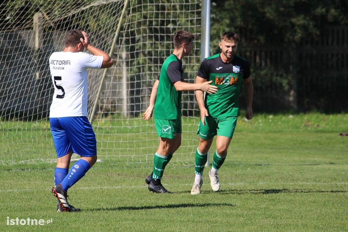 Galeria zdjęć z meczu BKS II - Victoria Ruszów