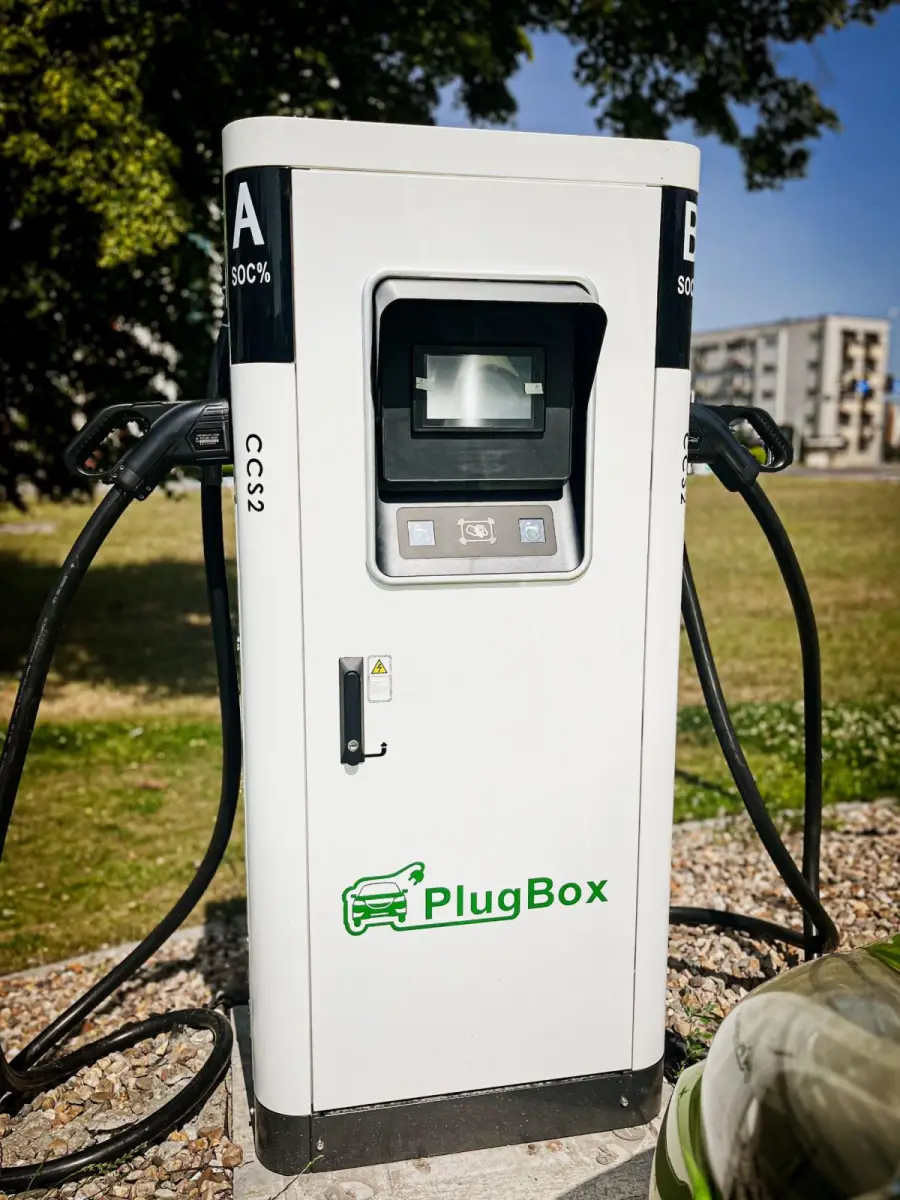 Najszybsza stacja ładowania samochodów elektrycznych w Bolesławcu