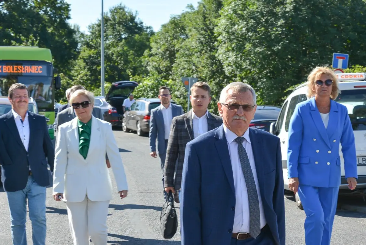 Konferencja przy ulicy Bobrowej w Bolesławcu