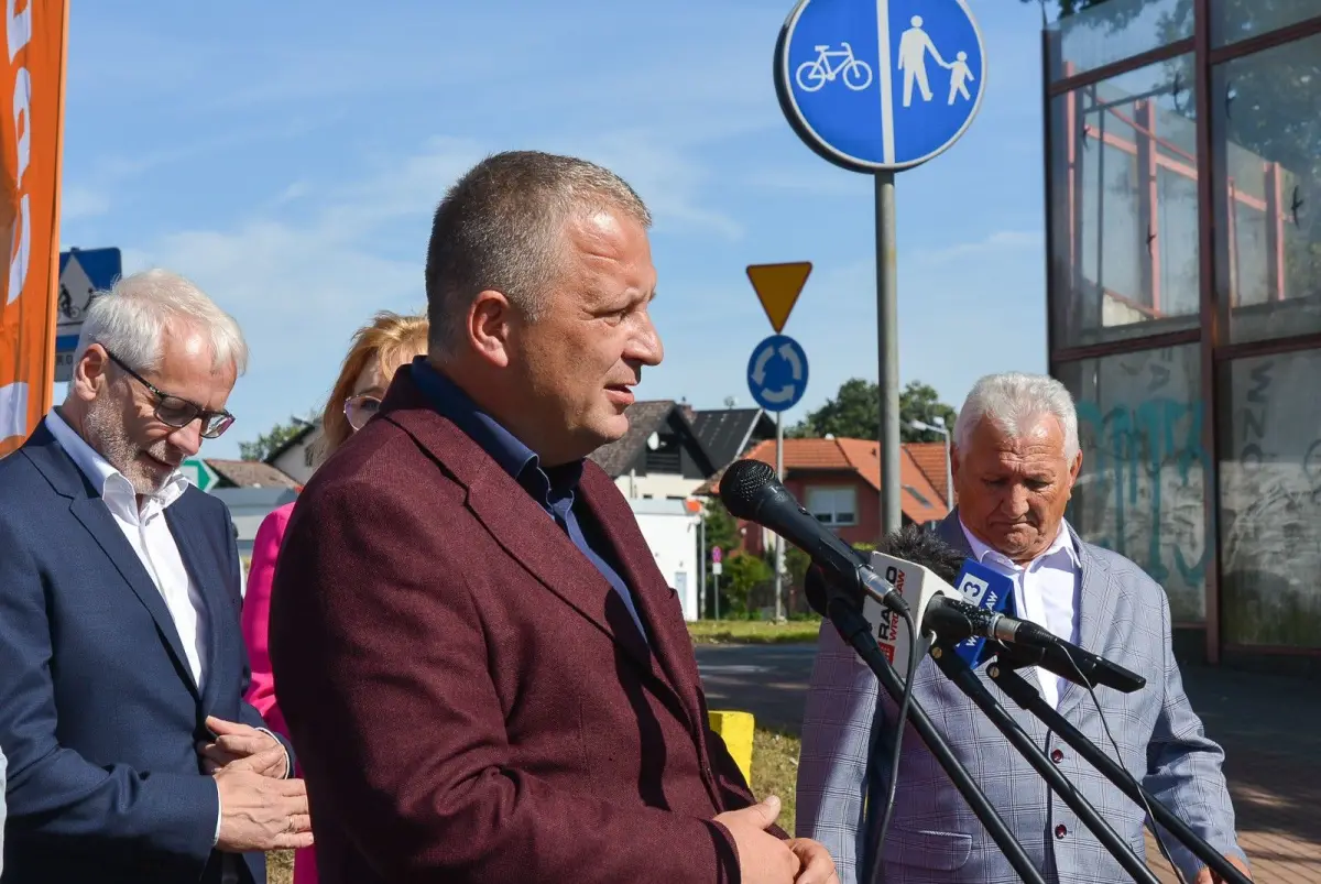 Konferencja przy ulicy Bobrowej w Bolesławcu